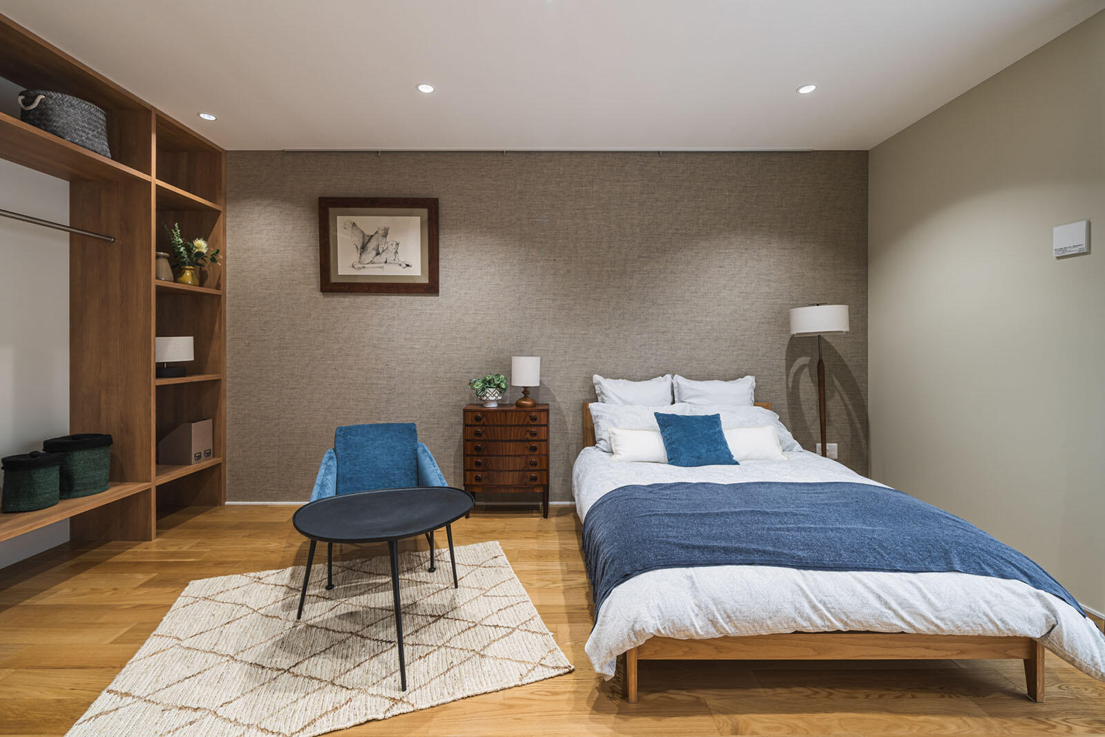 寝室 ベッドサイズ:ダブル