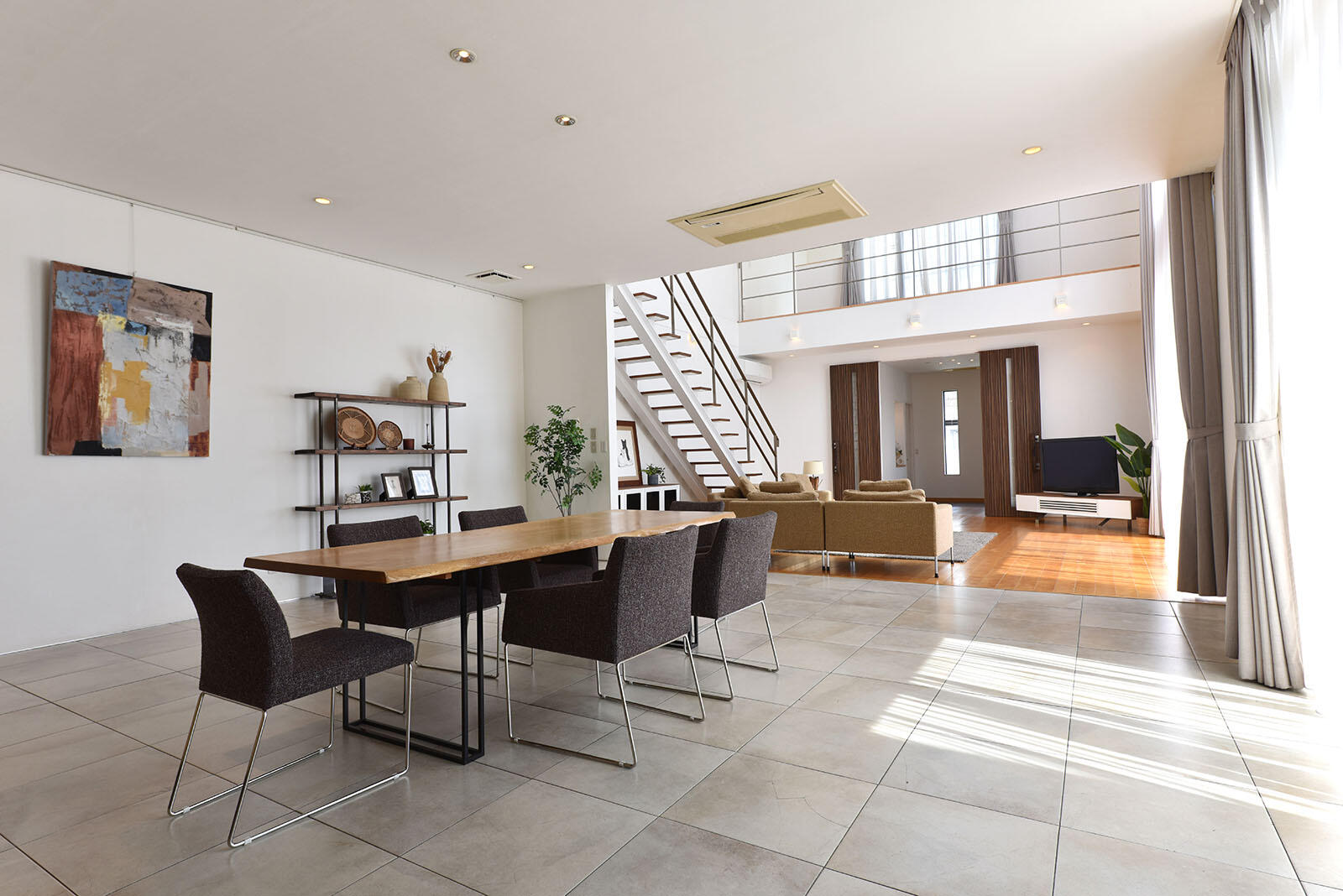ダイニング