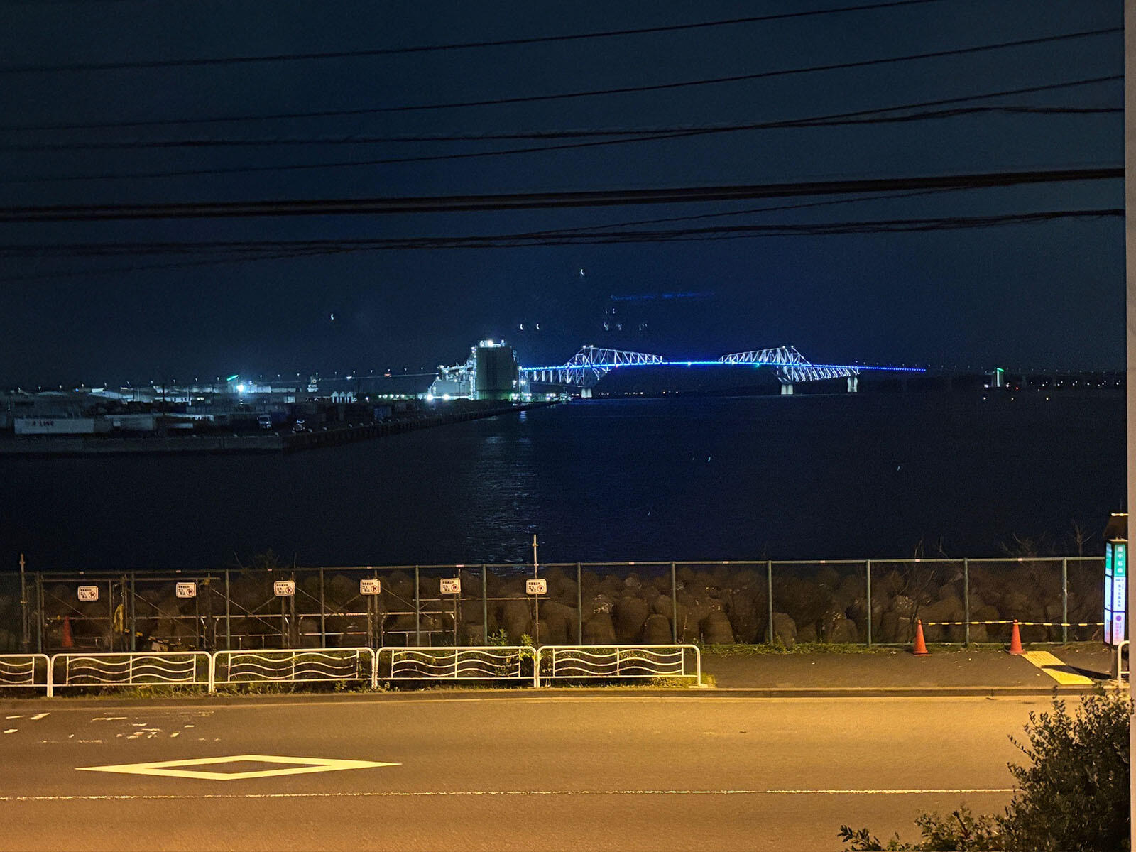 ホールからの夜景